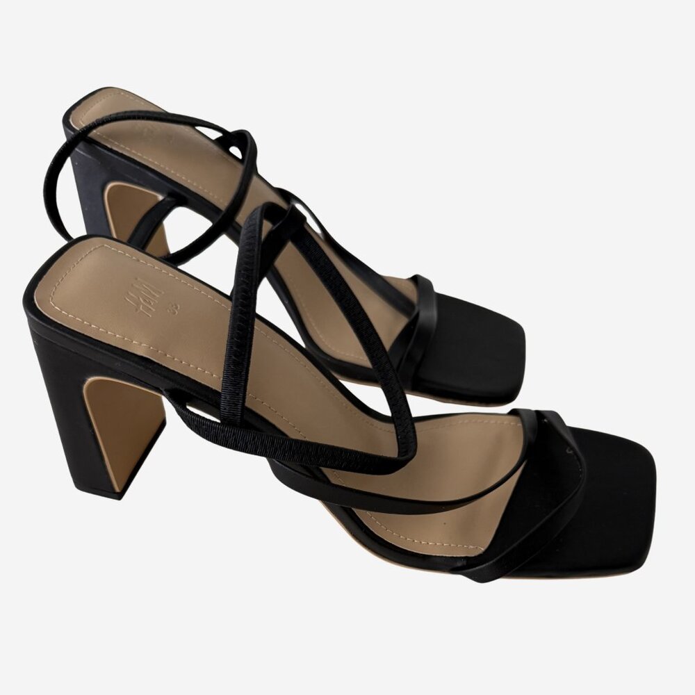 Sandals - Picture 2 of 4